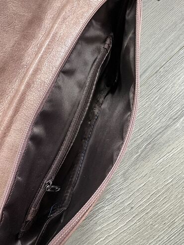 Классические сумки: 1.Клатч-конверт женский, розово‑тауповый - Материал: искусственная — 5