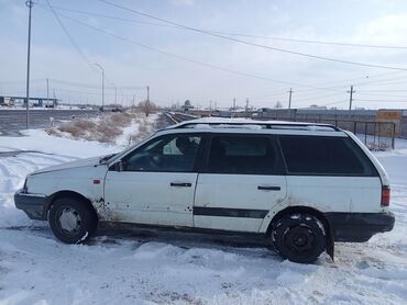 Volkswagen: Volkswagen Passat: 1989 г., 1.8 л, Механика, Газ, Универсал