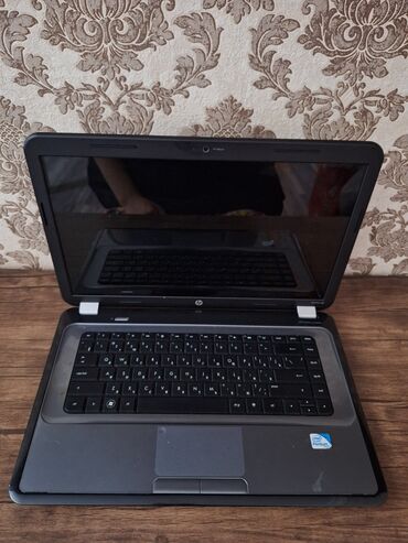 Kompüter və noutbuk aksesuarları: Ishlek veziyyetdedir 2012 ci ilde alinib. firma HP Bashi cixmir