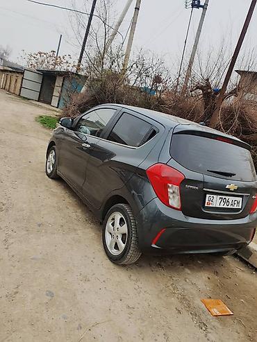 Chevrolet: Chevrolet Spark: 2017 г., 1 л, Автомат, Бензин, Хэтчбэк — 2