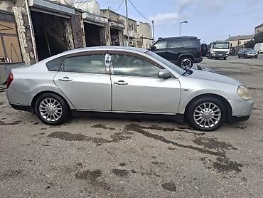 nomre satışı: Nissan Teana sedan - Kuzov: 4 qapılı sedan, iri ölçülü salon - Rəng — 3