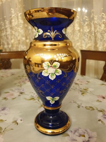 Шторы и жалюзи: Одна ваза, Богемское стекло