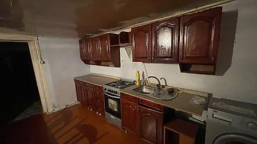 Həyət evləri və villaların satışı: 7 otaqlı, 167 kv. m, Təmirsiz — 11