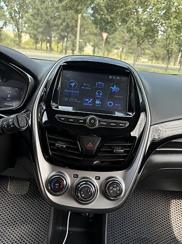 spark 7: Chevrolet Spark: 2017 г., 1 л, Вариатор, Бензин, Хэтчбэк — 8