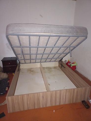 Ev və bağ: İşlənmiş, İkinəfərlik çarpayı, Bazalı, Matras ilə, Siyirməli, Türkiyə — 2