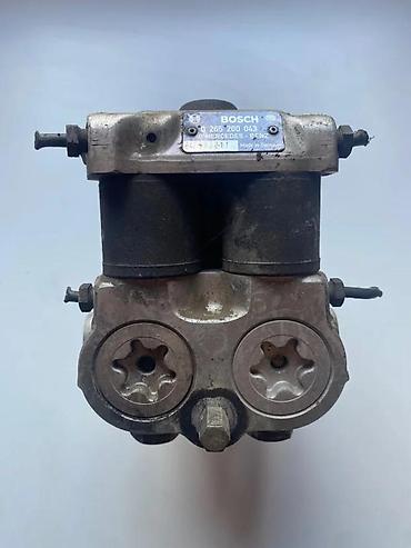 pumpica za karburator: ABS PUMPA MERCEDES 124 190 | Abs pumpa Mercedes 124 190 je polovna — 2