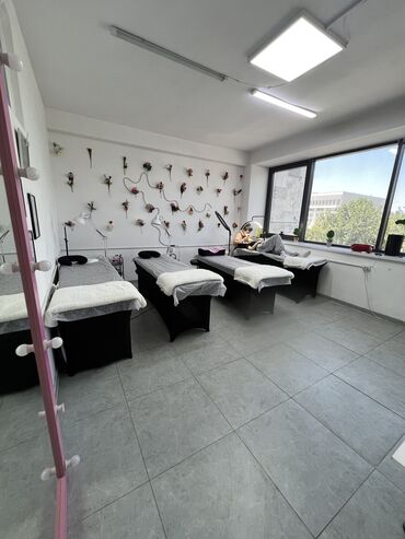 офис в бизнес центре: Сдаю Кабинет в салоне, 25 м², Для лешмейкера