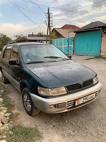 Mitsubishi Space Wagon: 1996 г., 1.8 л, Механика, Бензин, Минивэн
