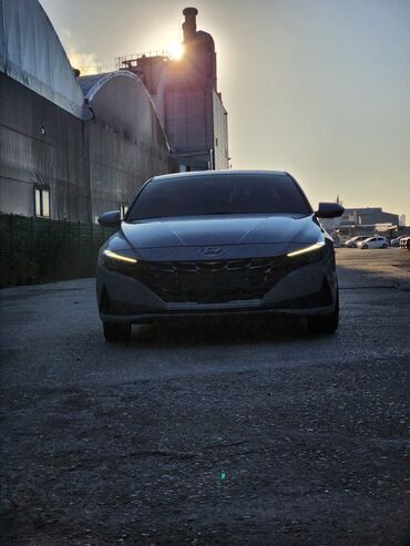 Hyundai: Hyundai Avante: 2021 г., 1.6 л, Вариатор, Газ, Седан — 2