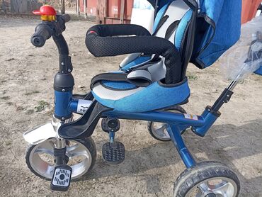 фирменный коляска: Коляска, цвет - Голубой, Новый