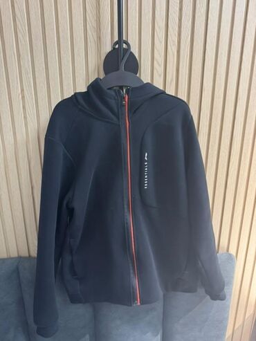 Толстовки: Мужская толстовка, M (EU 38), Li-Ning, Новый, цвет - Черный, Самовывоз, Бесплатная доставка, Платная доставка