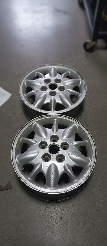 41 5: Литые Диски R 15 Kia, Пара, отверстий - 5, Б/у — 1