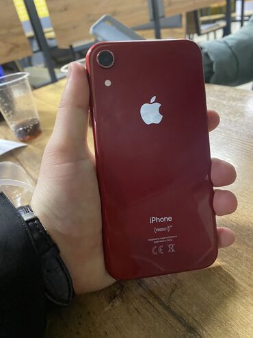 Apple iPhone: IPhone Xr, Б/у, 64 ГБ, Красный, Чехол, 75 %