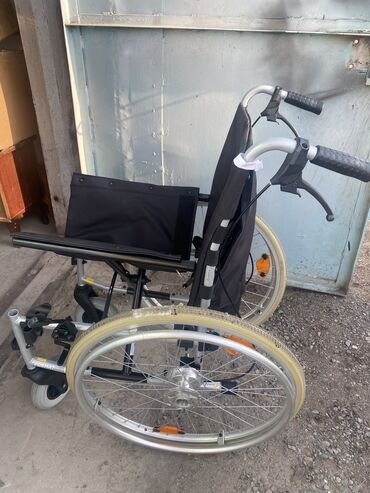 купить коляску инвалидную бу: Продается инв. коляска