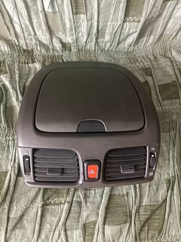 обшивка багажника: Центральная консоль Nissan Б/у, Оригинал, Япония
