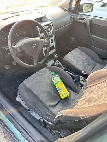 Opel: Opel Astra: 2002 г., 1.6 л, Механика, Бензин, Универсал — 8