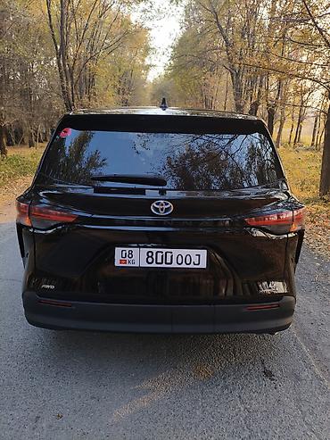 lx 570 2014: Toyota Sienna: 2021 г., 2.5 л, Вариатор, Гибрид, Минивэн — 6