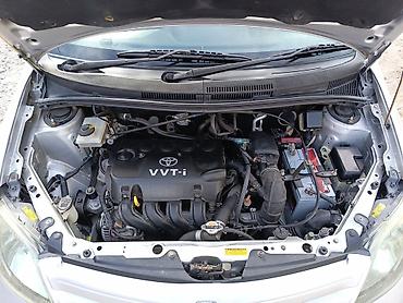 Scion: Toyota Ist: 2003 г., 1.5 л, Автомат, Бензин, Хетчбек — 9
