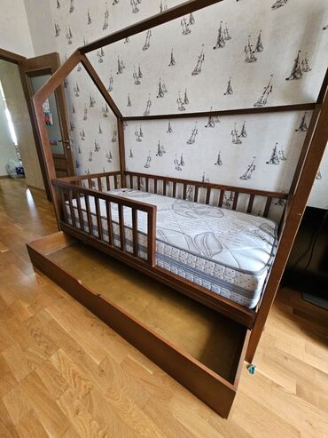 Quruducular: Oğlan və qız üçün, İşlənmiş, Çarpayı, Matras ilə, Siyirməli, Taxta