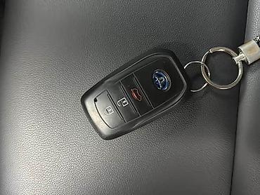 coroll: Toyota Corolla: 2023 г., 1.8 л, Гибрид — 9