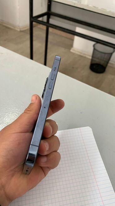 Apple iPhone: IPhone 13 Pro, Sierra Blue — 2