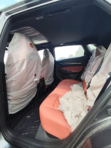 byd e6: Changan X5 Plus: 2025 г., 1.5 л, Автомат, Бензин, Кроссовер — 5
