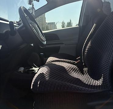 100: Toyota Prius C: 2012 г., 1.5 л, Автомат, Гибрид, Хэтчбэк — 3