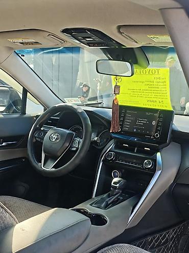 срочно продам машина: Toyota Venza: 2021 г., 2.5 л, Вариатор, Гибрид, Кроссовер — 4