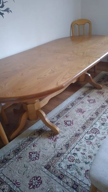 645 объявлений | lalafo.kg: Срочно продаю стол из дерева (Карагач) на 14 персон в гостиную+стулья