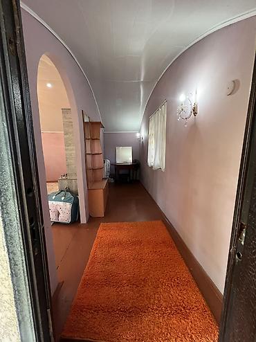 Продажа коттеджей и домов: 🏡 Большой кирпичный дом с хозяйством и садом в г. Кара-Балта продается — 24