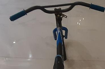 İdman velosipedləri: Uşaq velosipedi – BMX üslubunda - Rəng: qara–mavi, sükan ucları mavi — 1