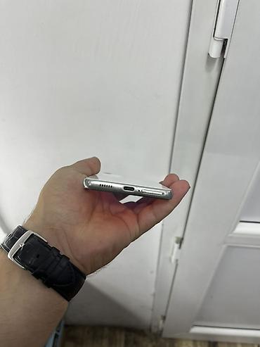 Mobil telefonlar: Samsung Galaxy A52, 128 GB, rəng - Ağ, Barmaq izi — 5