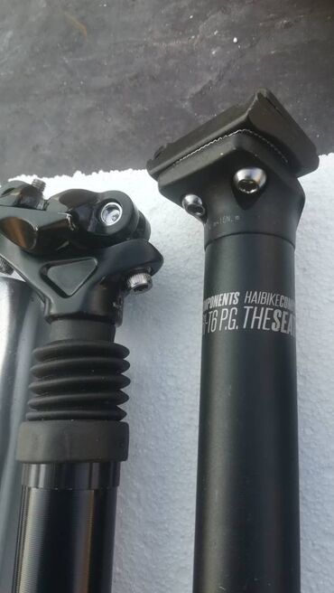 Dodaci za bicikl: Crna šticna za bicikl, dugačka i cilindričnog oblika, sa integrisanim — 5