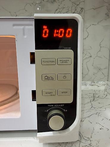 Mətbəx texnikası: Delonghi Sfornatutto mikrodalğalı soba Xüsusiyyətlər: - Rəng: ağ/qara — 3
