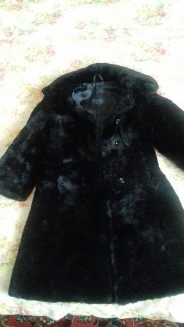 леопардовые вещи: Продаю б/у детскую шубу на 6-8 лет, натуральная цигейка, отрезная