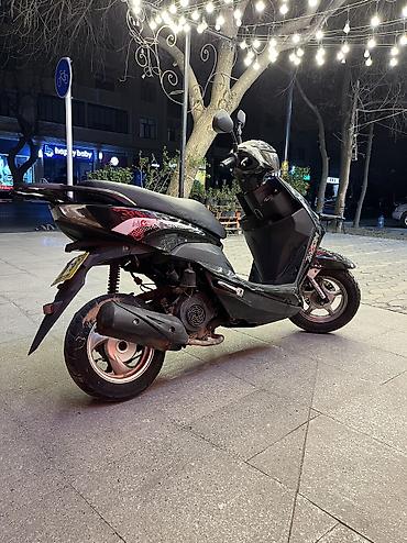 velo kaska: Moon brand - Moon, 80 sm3, 2023 il, 5200 km — 4