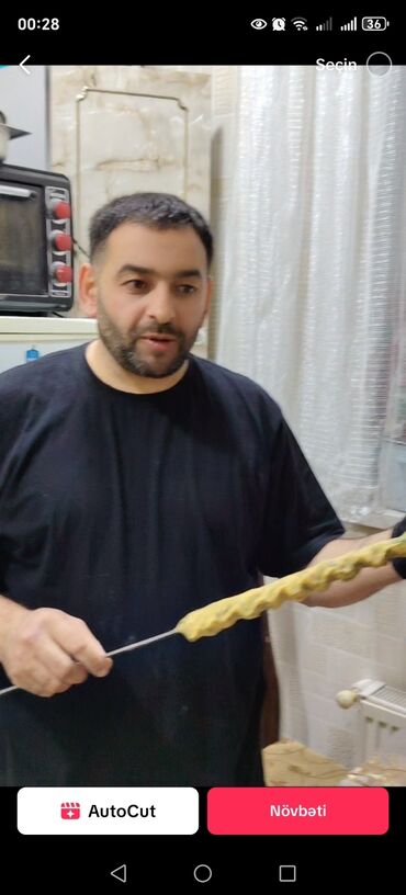 Aşpazlar: Xidmət: Manqal və kabab ustası Təklif edilənlər: - Açıq havada və ya — 1