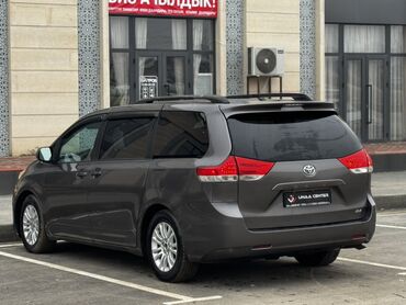 Toyota: Toyota Sienna: 2013 г., 3.5 л, Автомат, Бензин, Минивэн — 5