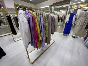 Кронштейны, стойки: Кронштейны Стеллажи Стойки Вешала Столы ресепшен Раскладочные — 20