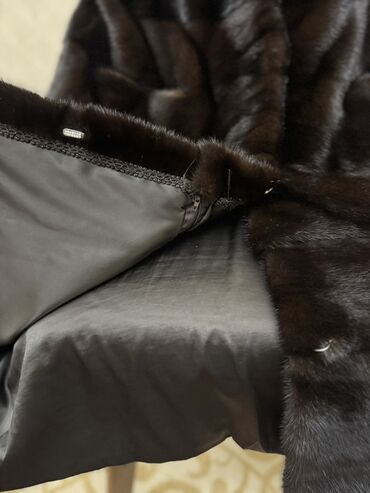 Шубы: Шуба из натуральной норки, глубокий темно-шоколадный оттенок — 4