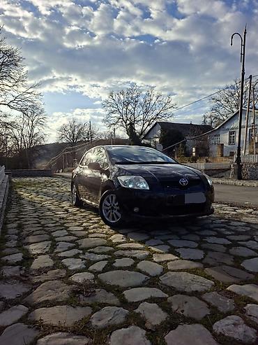09 maşın: Toyota Auris: 1.4 l | 2007 il Hetçbek — 2