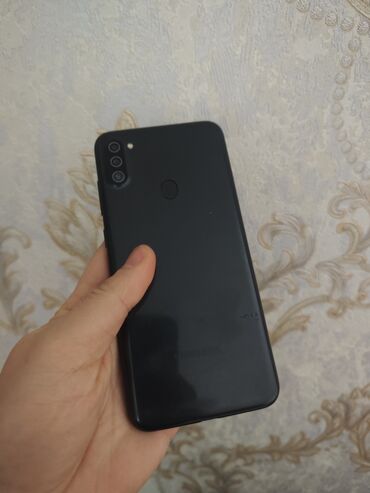 Samsung: Samsung Galaxy A11, 64 GB, rəng - Qara, Qırıq — 1