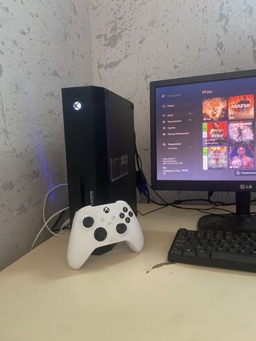 xbox one disk: Salam Təciliiiii xbox onee fat satılırrr!!!!!! İcində 23dənə popular