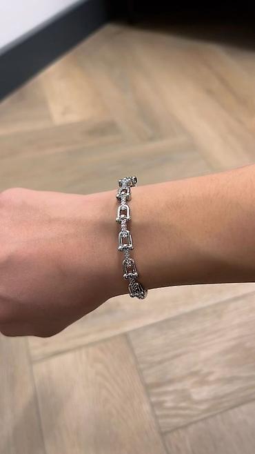 Наборы украшений: Набор украшений: браслеты и подвески. цена 350 за цепочки И — 4