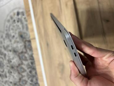 Ноутбуки Apple (MacBook): Apple MacBook Pro 13" (2017, Thunderbolt 3) Характеристики: - — 9