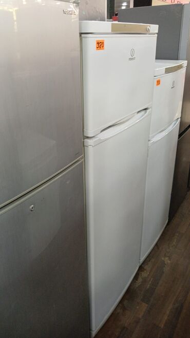 Soyuducular: 2 qapılı Indesit Soyuducu Satılır, rəng - Ağ