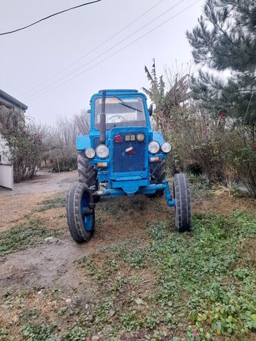 maşın 2106: Traktor Yeni