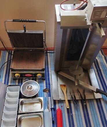 işdənmiş soyuducu: Doner aparati, toster, ve diger aksesuarlar satilir. teze kimidi cox