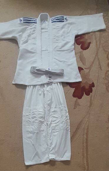 i̇dman qadın ətəkləri: Məhsul: Judo/Kimono dəsti – Adidas - Rəng: ağ - Brend: Adidas