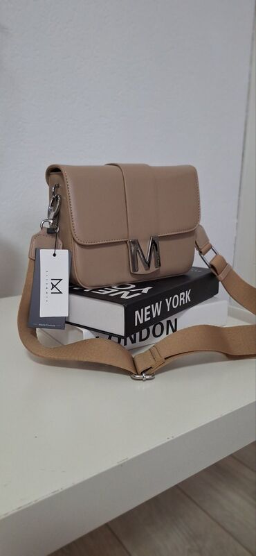 Torbe: Novi model mona tasne 4000 na lalafo.rs — 4 Torbe: Novi model mona tasne 4000 — 4